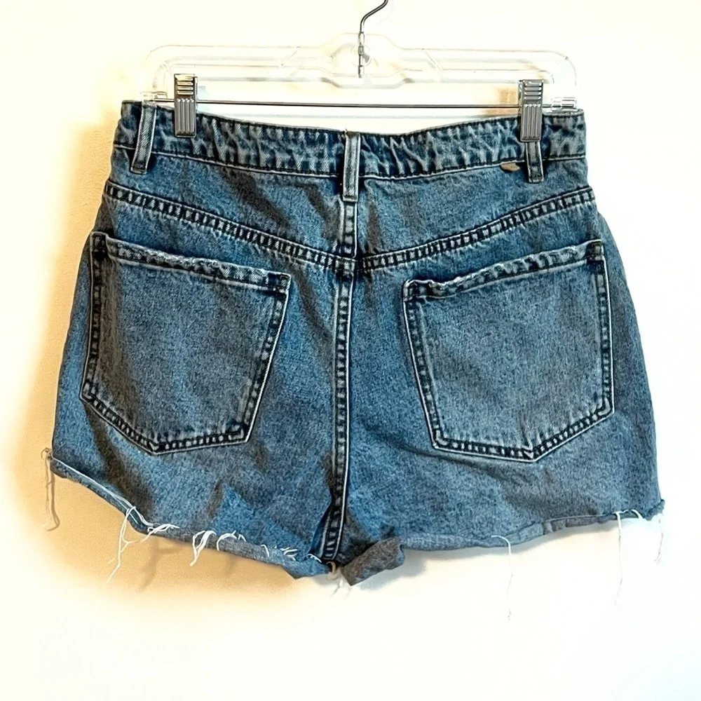 O’Neill Women’s Cut Off High Rise Button Fly Denim Shorts Distressed Sz 30 / 10